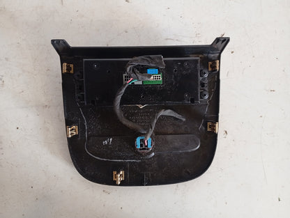 Mando Aire Consola Trasera Chevrolet Tahoe 2005 2010