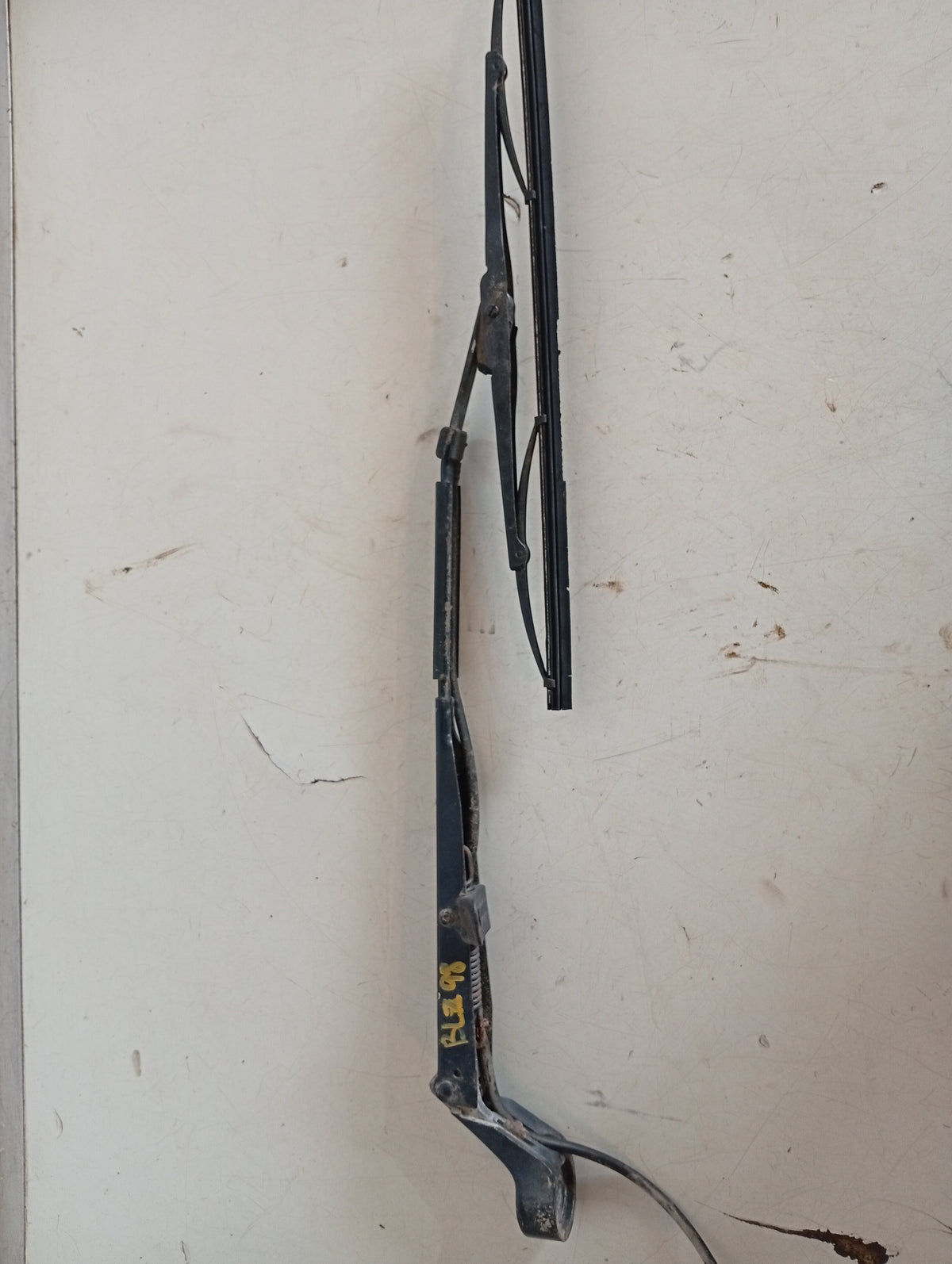 Brazo Limpia parabrisa Trasero Chevrolet Blazer 1998