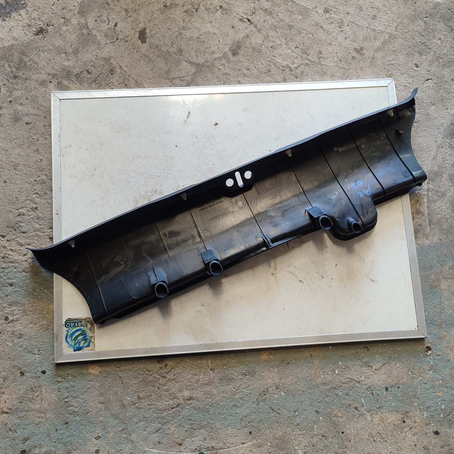Embellecedor Inferior Maleta Honda Accord 2002 2006 V6