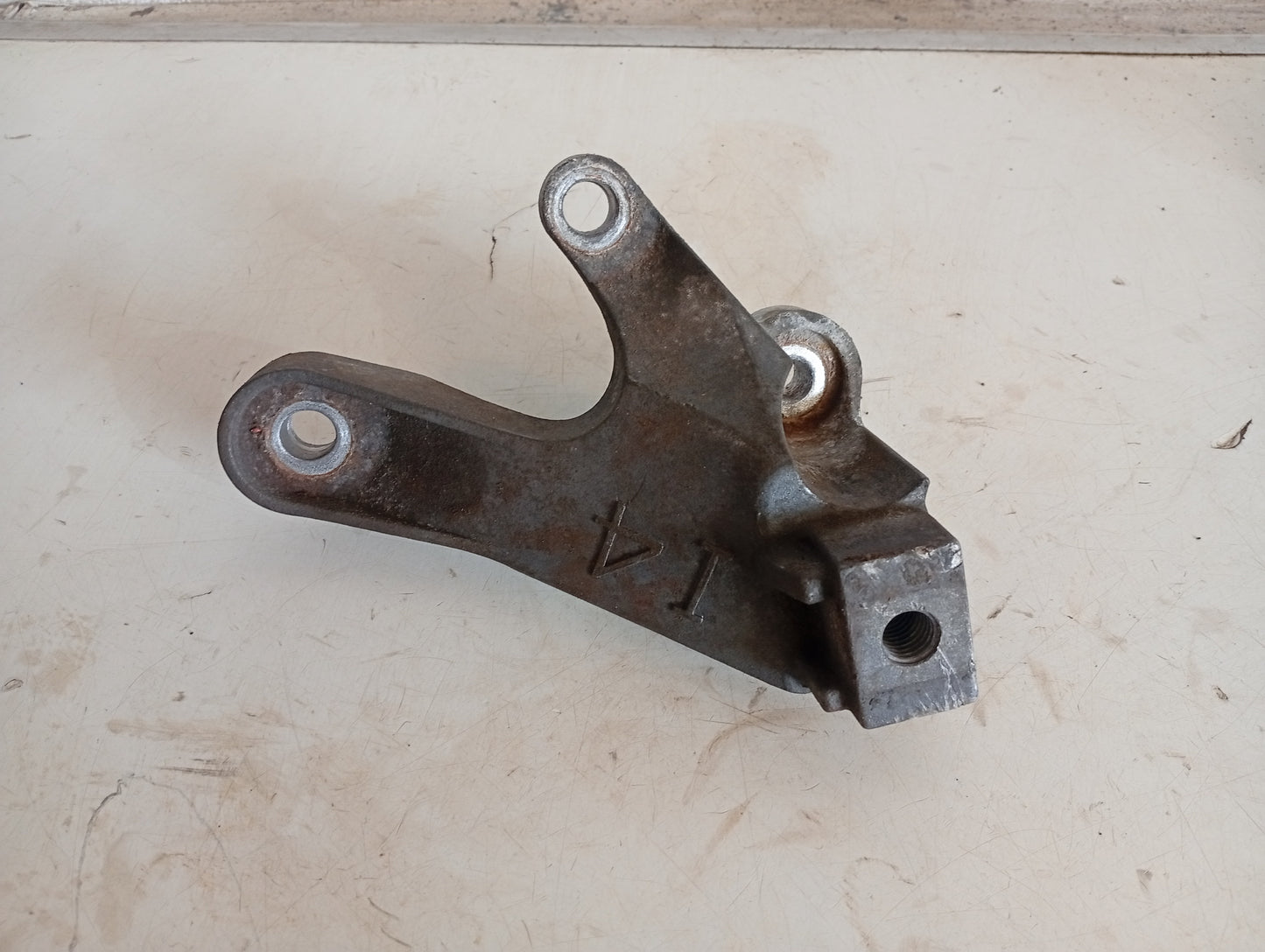 Base Soporte Mazda3
