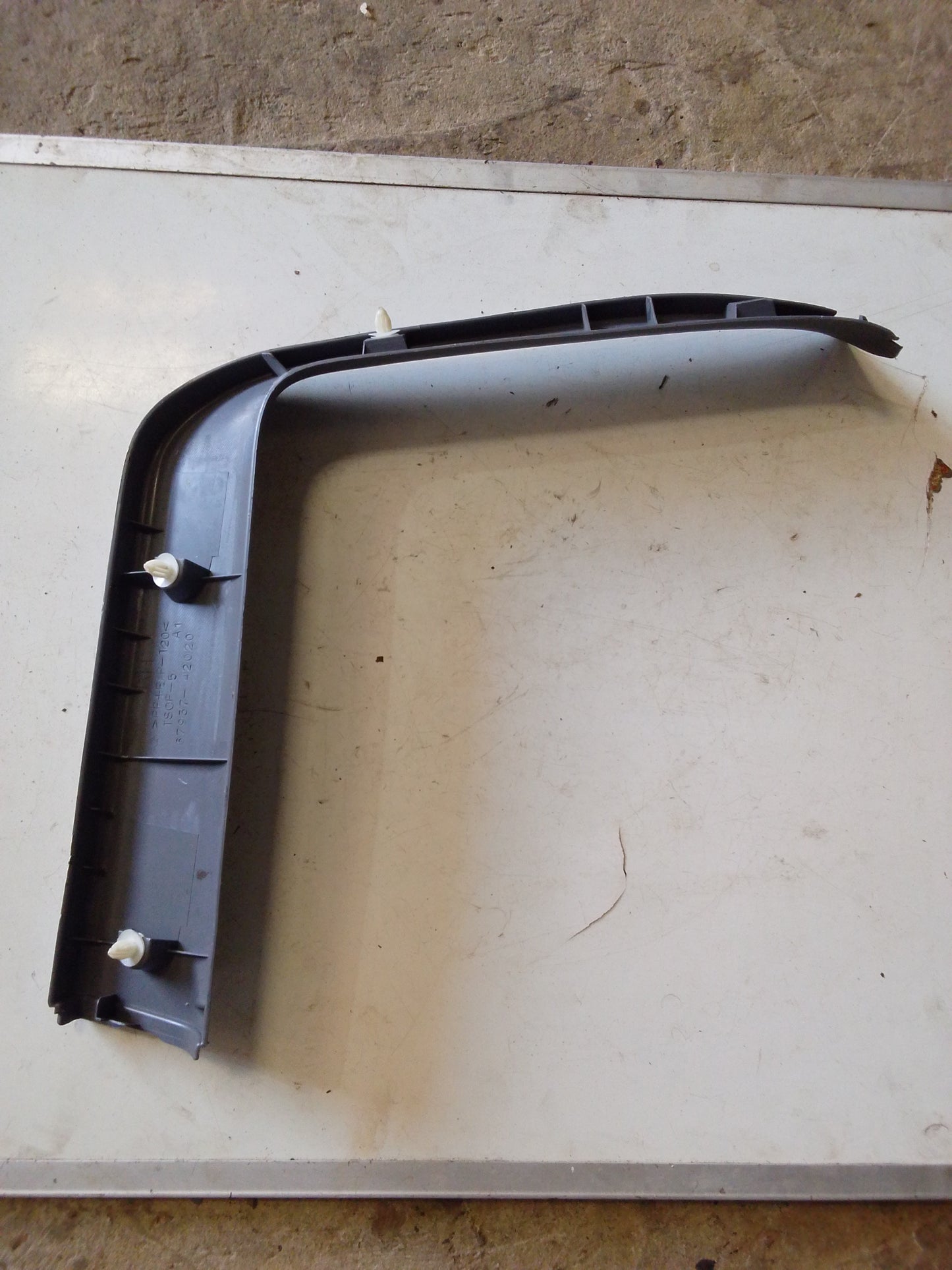 Moldura Interna Paral Puerta Toyota Rav4 2002