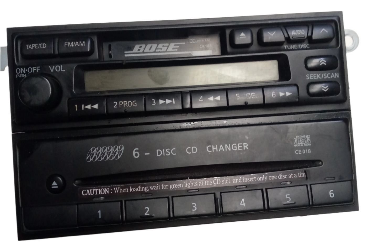 Radio Reproductor Nissan Pathfinder 2001 2004