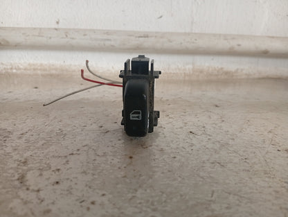 Mando Seguro Puerta Toyota Hilux 2004