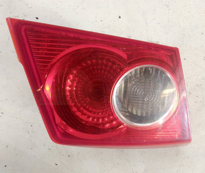 Stop Maleta  Compuerta Chevrolet Optra