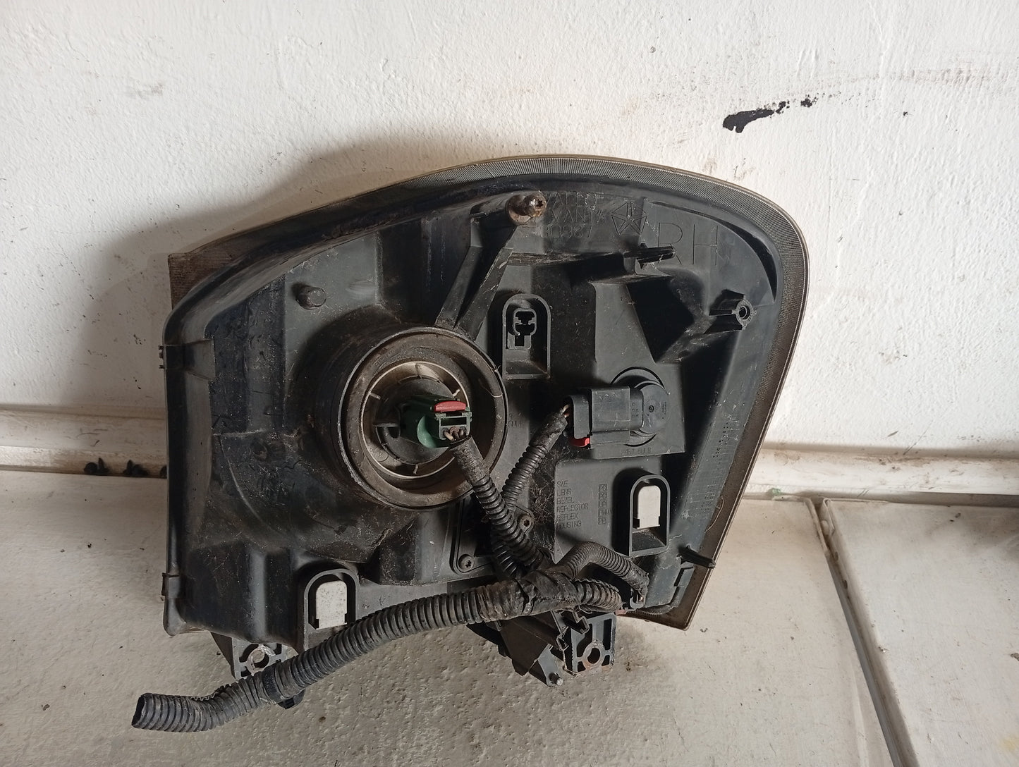 Faro Dodge Durango 2004 2006