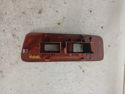 Embellecedor Mando Eleva Vidrio Toyota highlande 2004