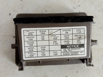 Guantera/Tapa Fusiblera Toyota Camry 1997 2001