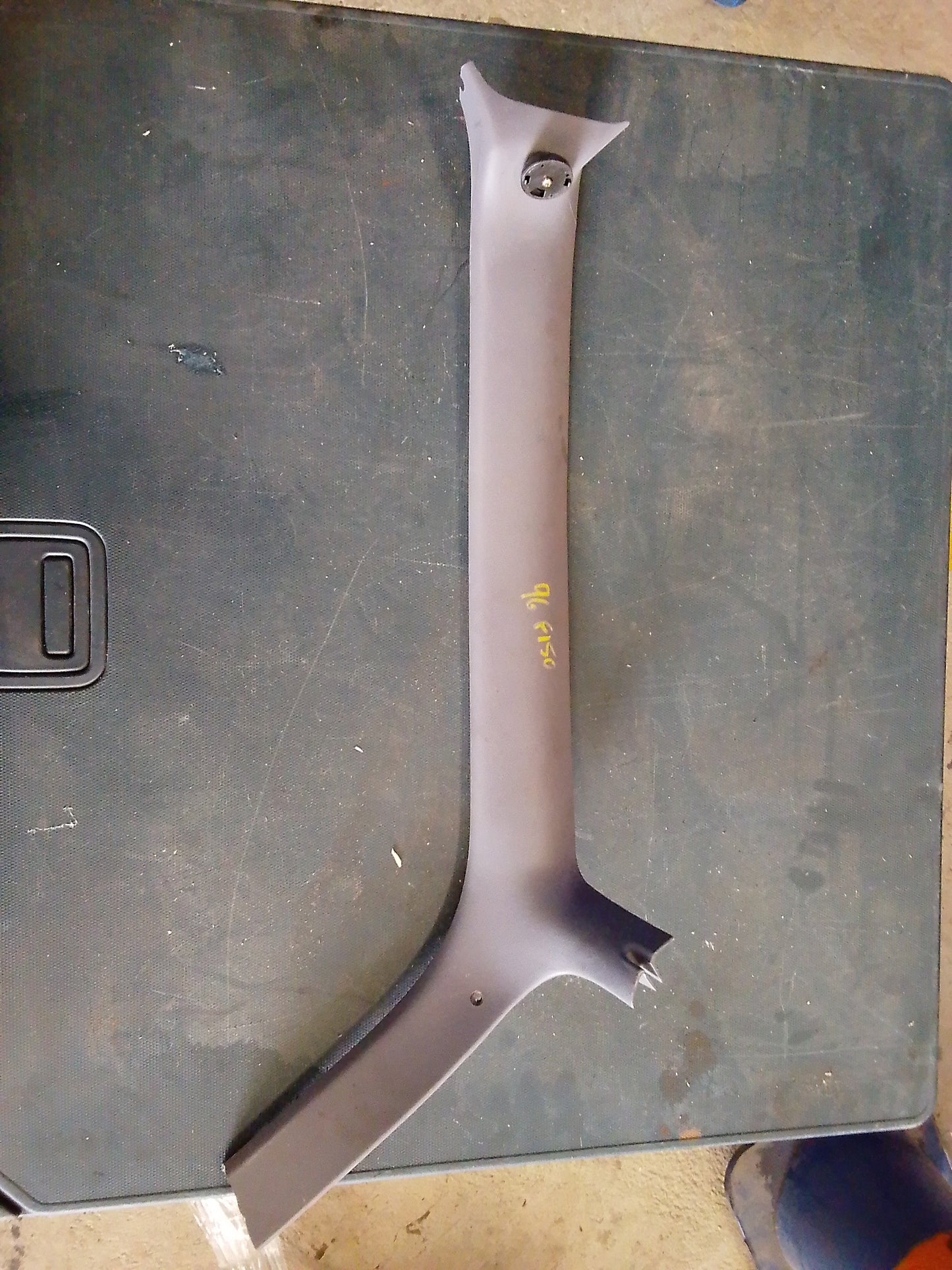 Embellecedor Paral Parabrisas Ford F150 1996
