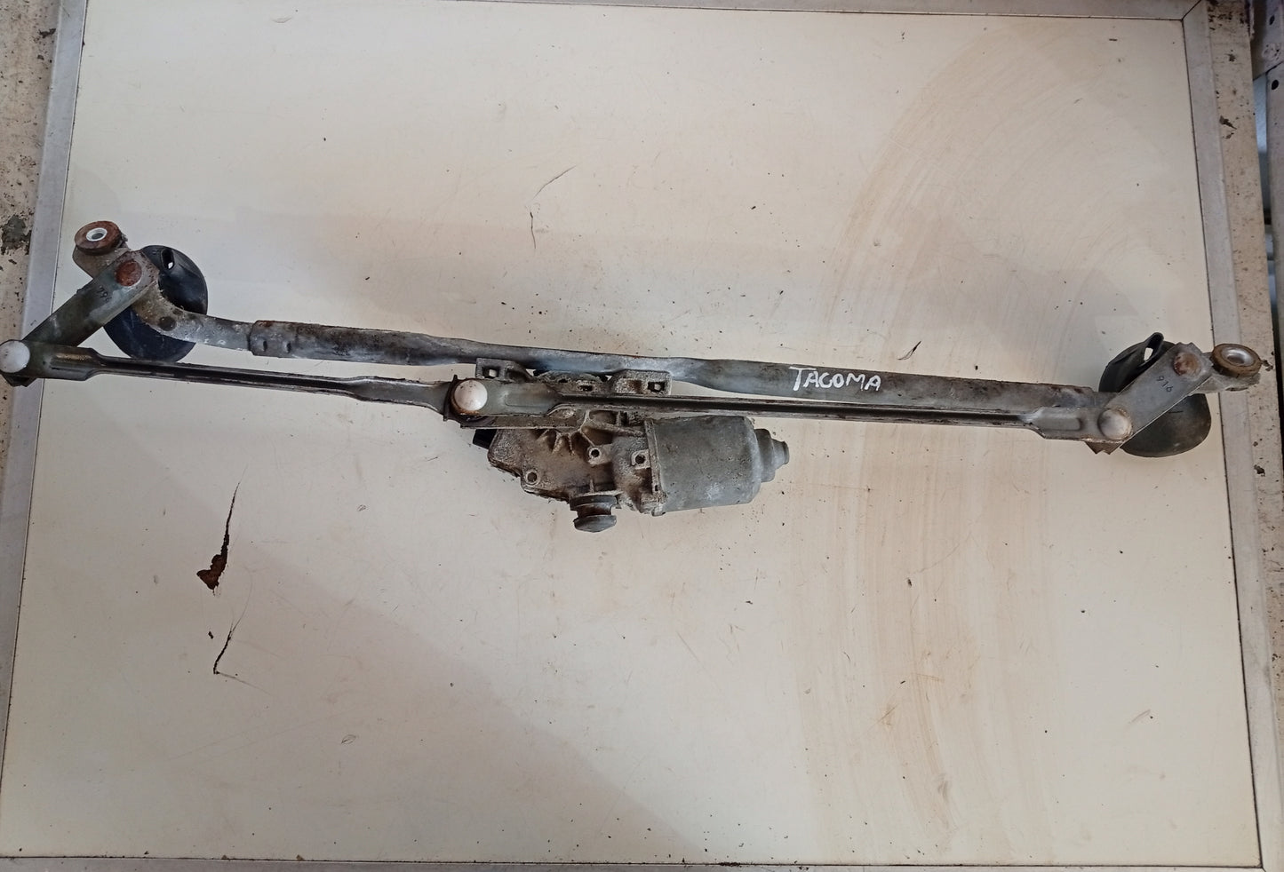 Motor Brazo Limpiaparabrisa Toyota Tacoma 2005 2011