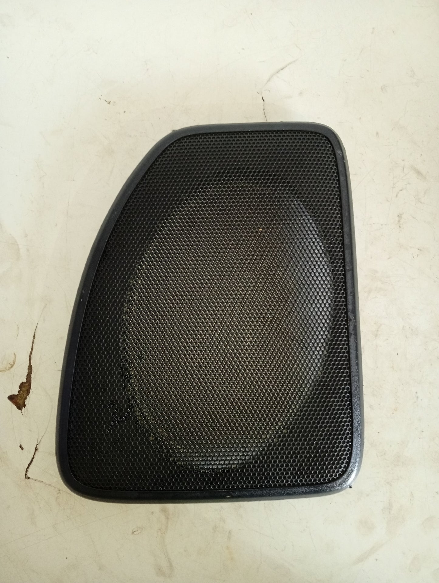 Tapa Corneta Trasera Toyota Yaris 2006 2011
