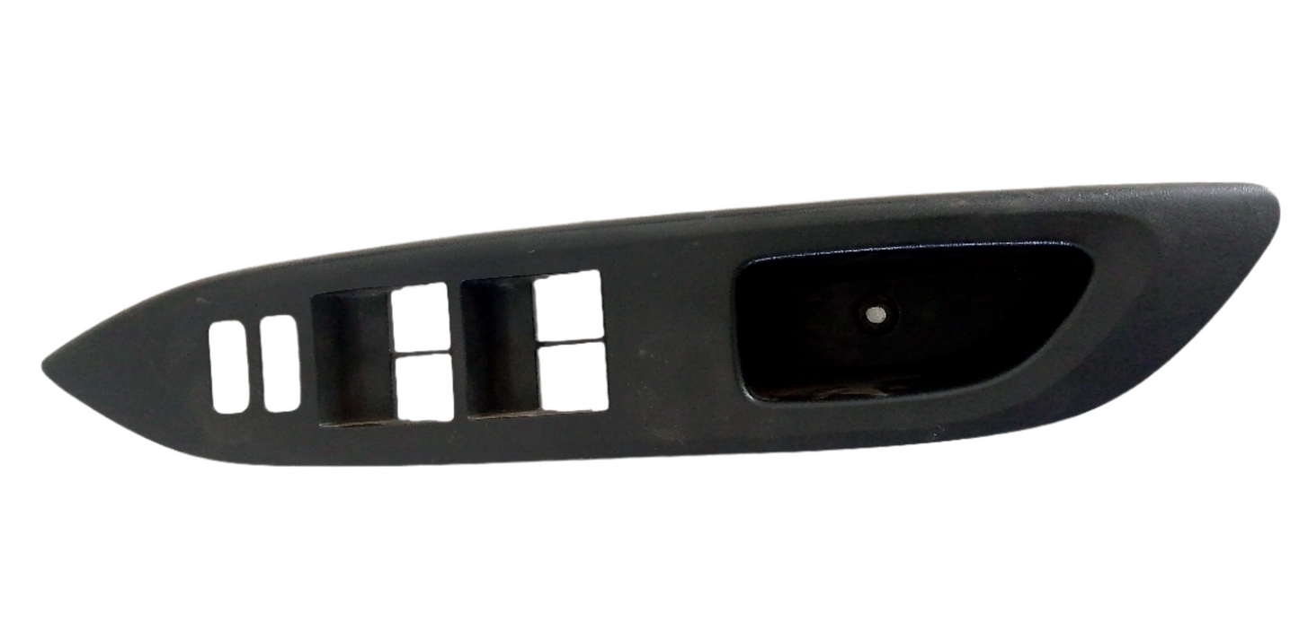 Embellecedor Mando Eleva Vidrio Toyota Yaris Belta 2007 2012