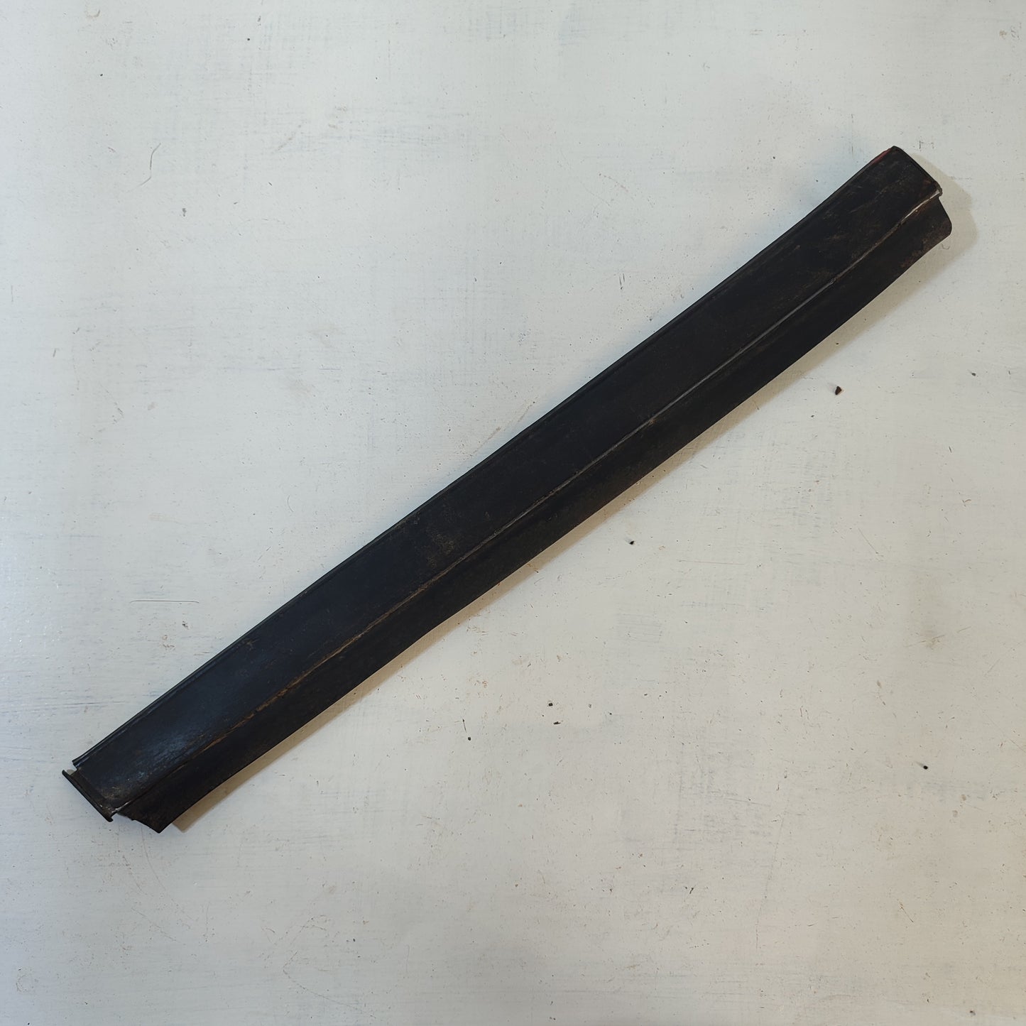 Platina Puerta Inferior Nissan Xtrail 2000 2007