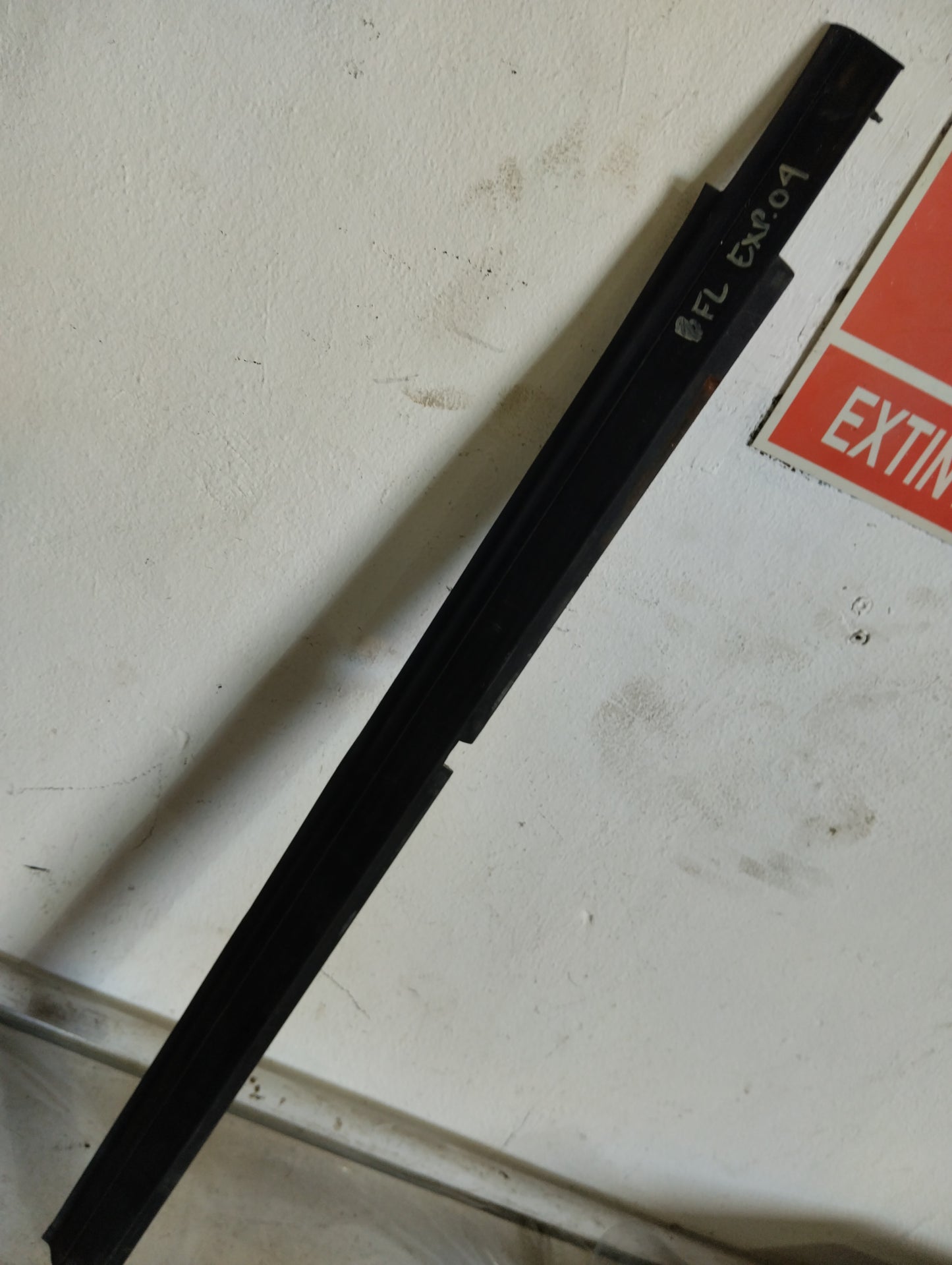 Cepillo Lamevidrio Externo Ford Explorer 2004