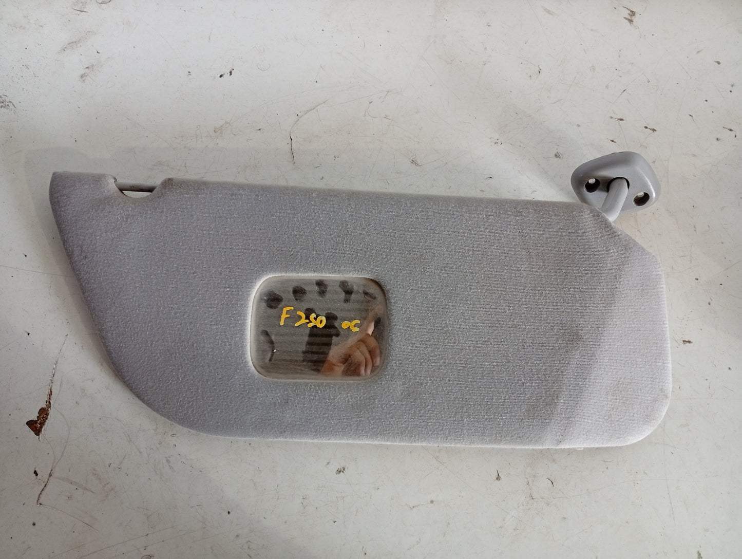 Tapa Sol Ford F250 2006