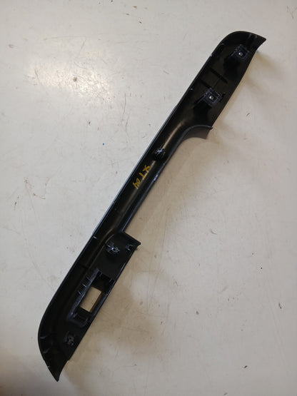 Embellecedor Mando Eleva Vidrio Trasero Nissan Xtrail 2003 2007