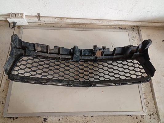 Parrilla Delantera Inferior Mazda3 2007 2009