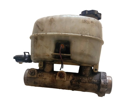 Bomba De Freno Chevrolet Silverado Cheyenne 2003 2007