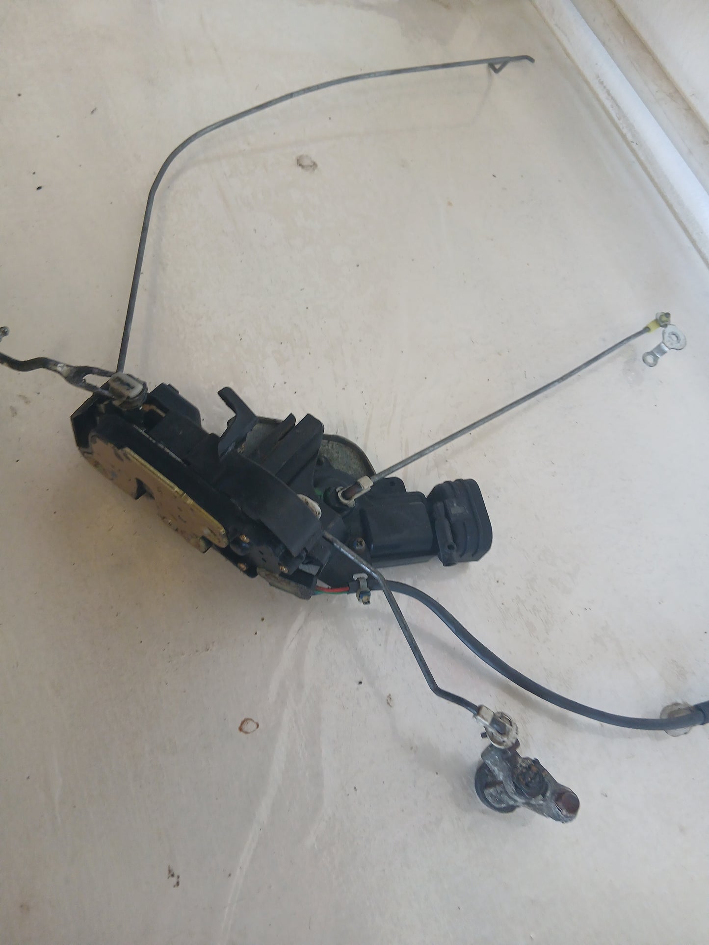 Cerradura Puerta Toyota Sienna 1998 2003