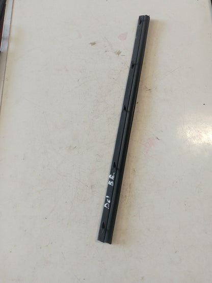 Cepillo Lamevidrio Toyota Yaris Belta Interno