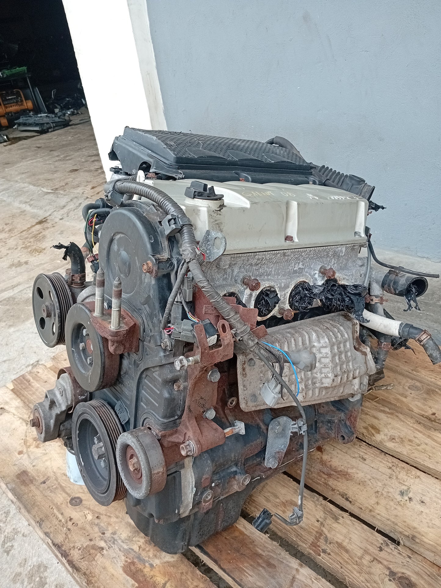 Motor Mitsubishi Galant 2.4L