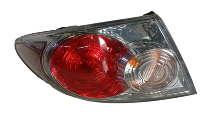 Stop Esquina Mazda6 Fondo Blanco