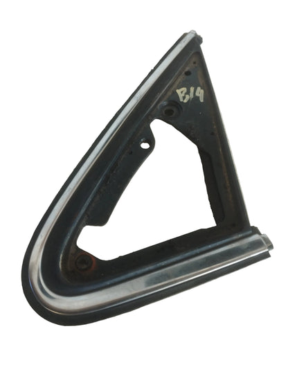 Tapa Triangulo Exterior Retrovisor Nissan Sentra B14