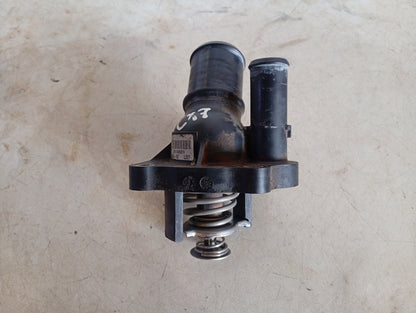 Toma De Agua Plastica Termostato Mazda CX7