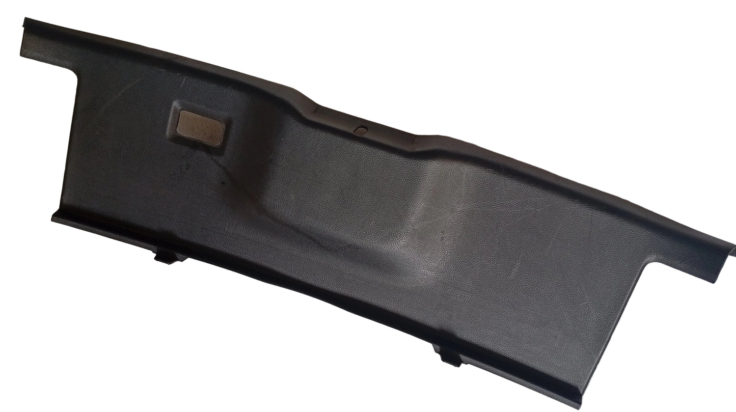 Embellecedor Inferior Maleta Nissan 350Z 2004 2007