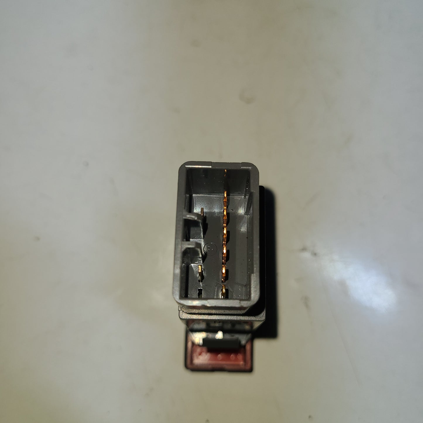 Boton Tecla Luz Emergencia Chevrolet Optra / Epica