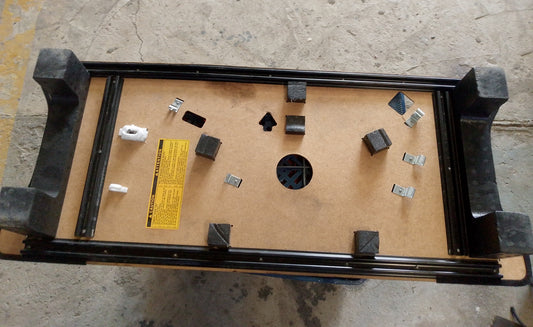 Base Porta Caucho Respuesto Toyota Yaris 2000 2005