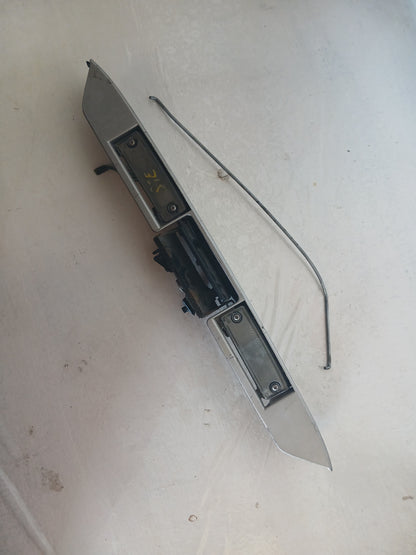 Platina Luz Placa Manilla Compuerta Toyota Sienna 1998 2002