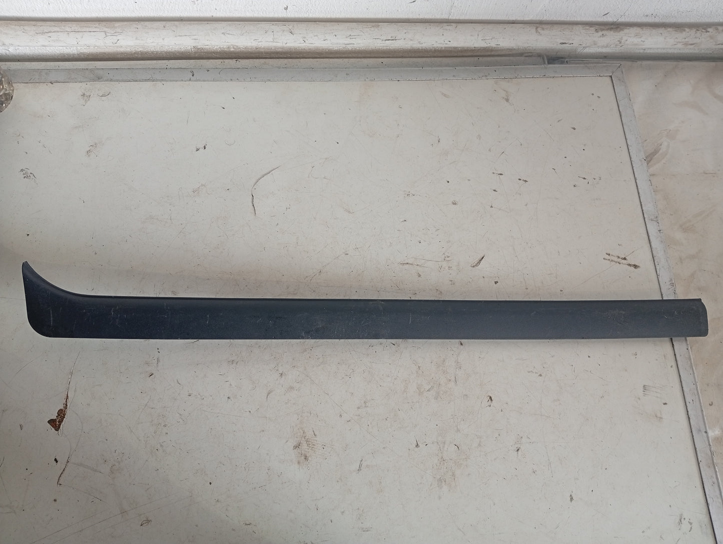 Moldura Superior Puerta Trasera Honda Odyssey 2005