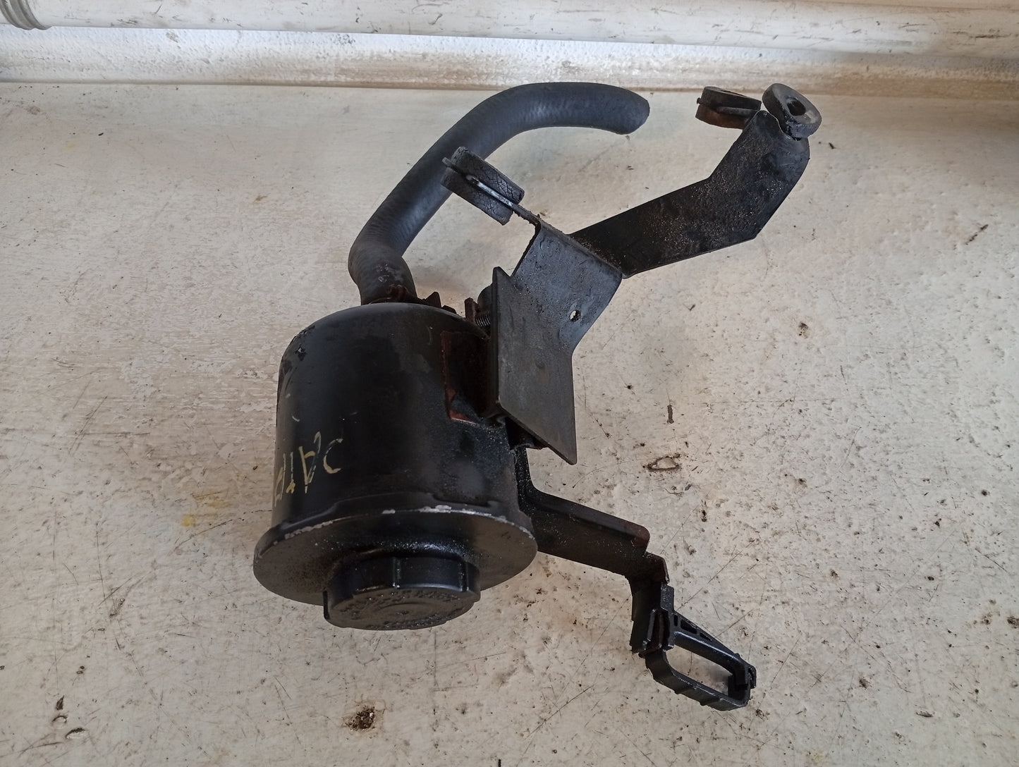 Envase Deposito Aceite Direccion Nissan Pathfinder 2000 2004