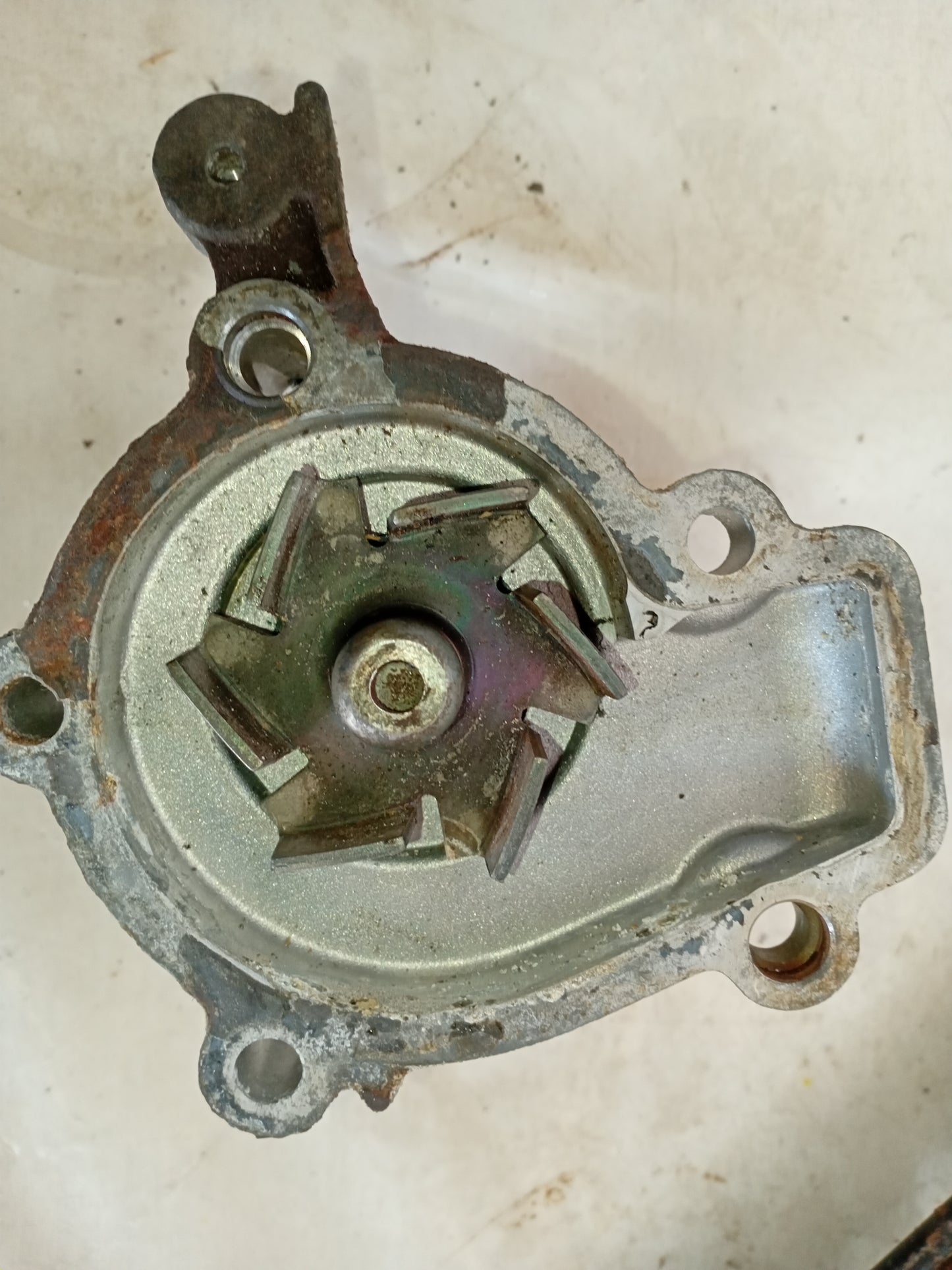 Bomba Agua Hyundai Tucson 2.0 2005 2010