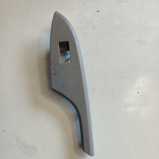 Embellecedor Mando Eleva Vidrio Individual Corolla 2009 2014