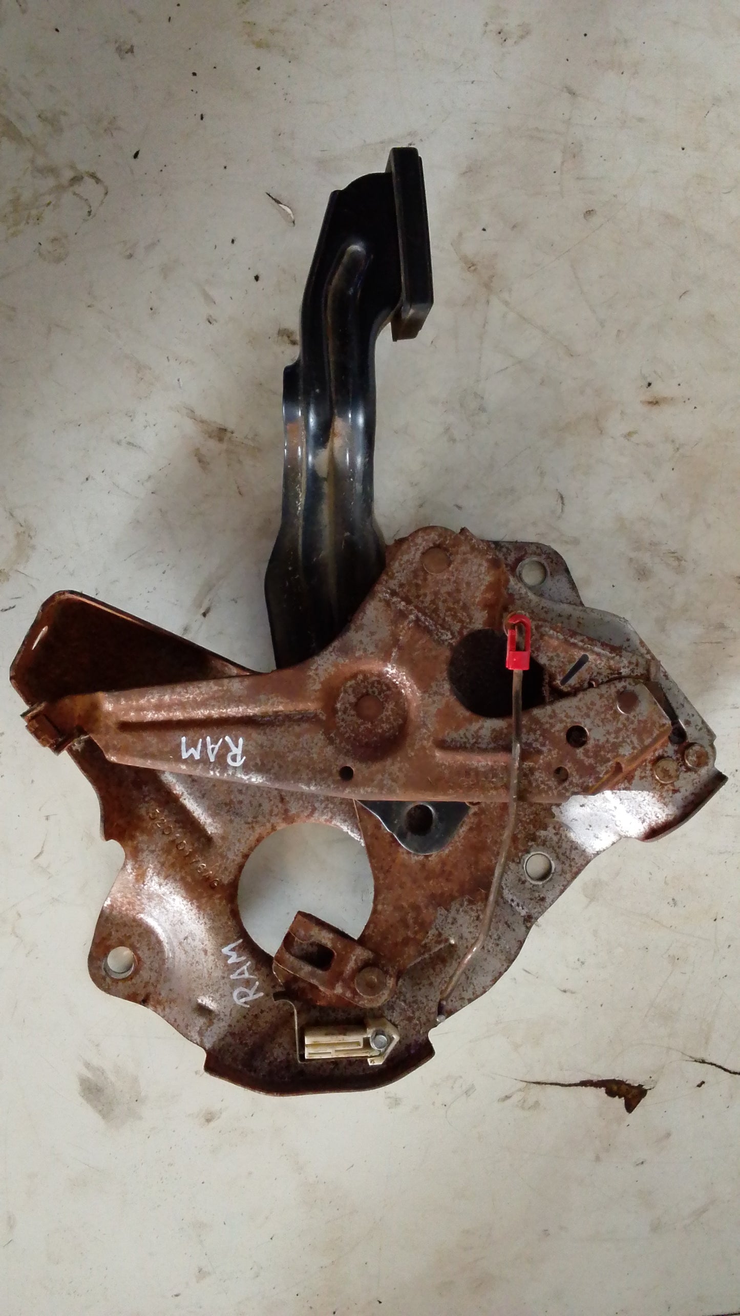 Pedal Freno De Emergencia (Mano) Dodge Ram 2008