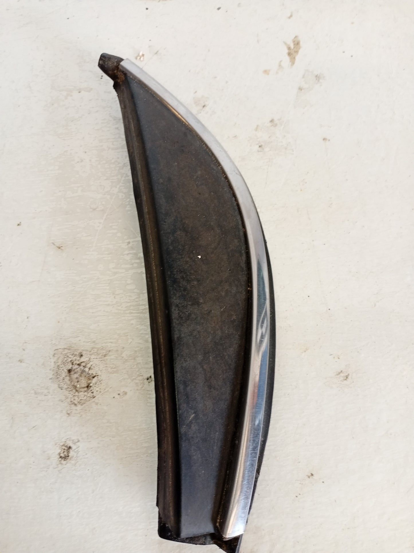 Platina Puerta Trasera Nissan Altima 2002 2006
