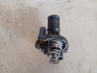 Toma De Agua Plastica Termostato Mazda CX7