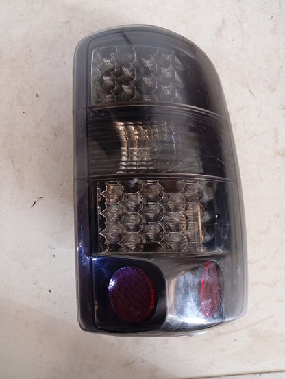 Stop Chevrolet Suburban 2003