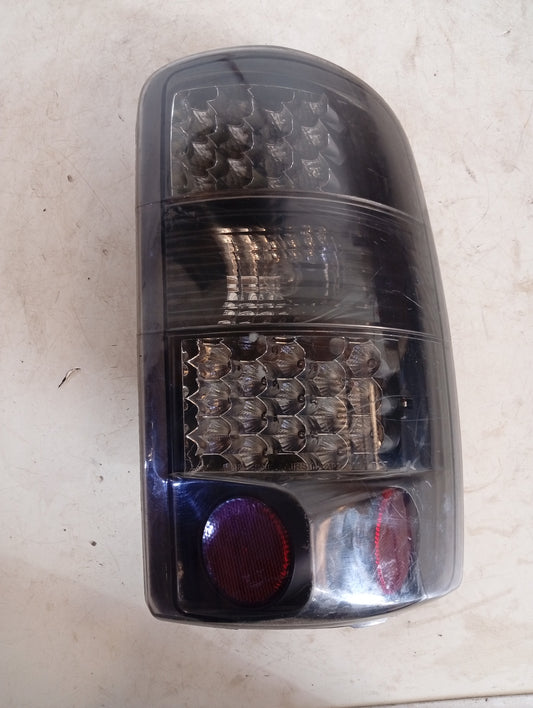 Stop Chevrolet Suburban 2003