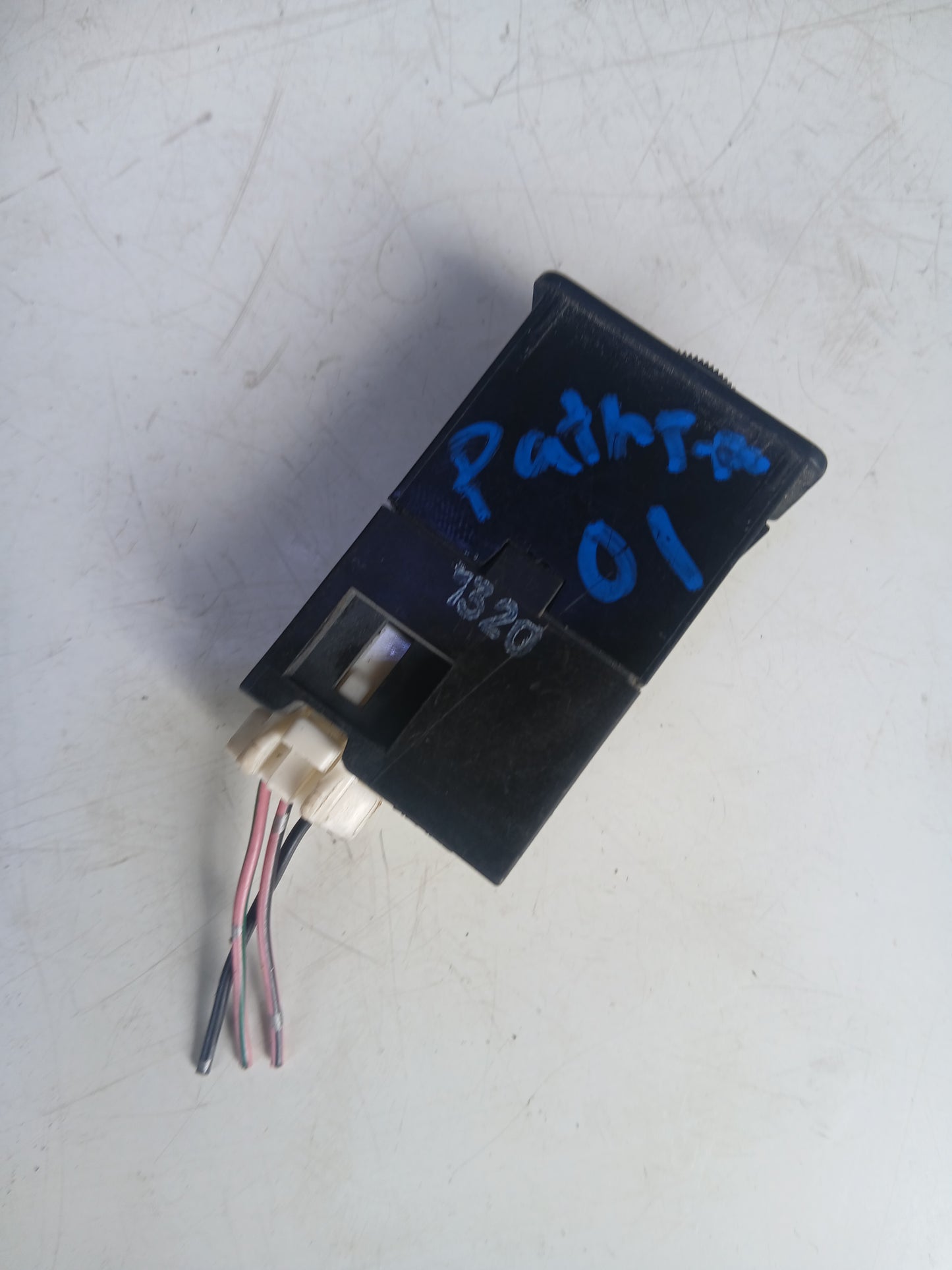 Control Mando Luz de Tablero Nissan Pathfinder