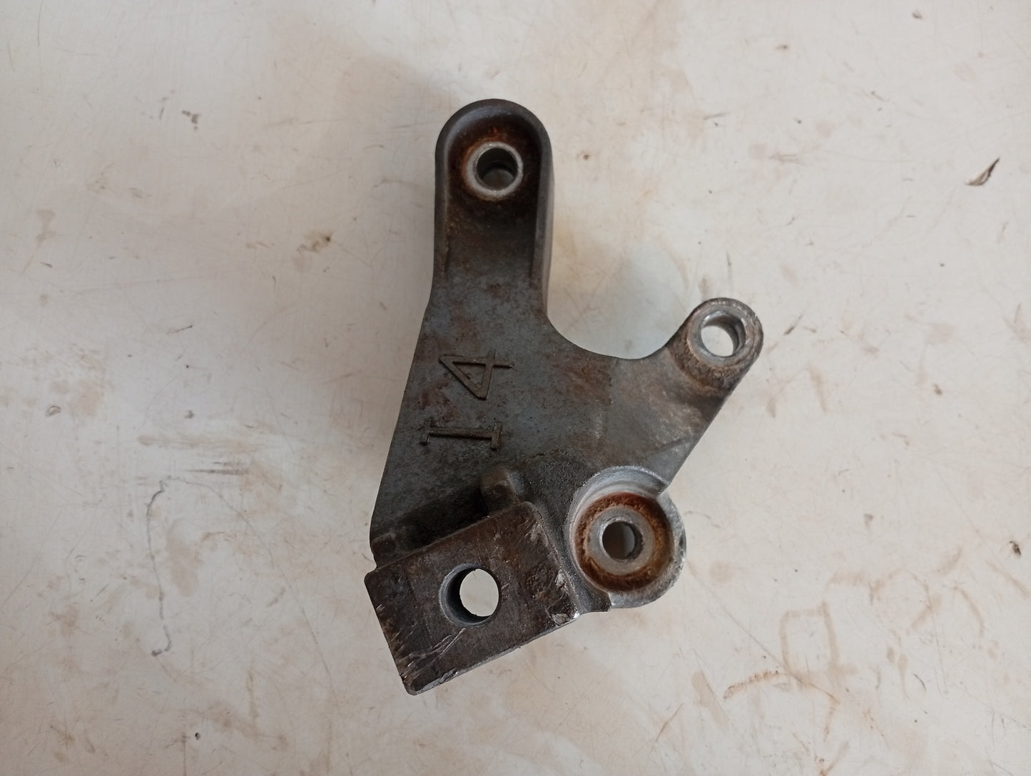 Base Soporte Mazda3