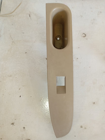 Embellecedor Mando Vidrio Ford Fusion