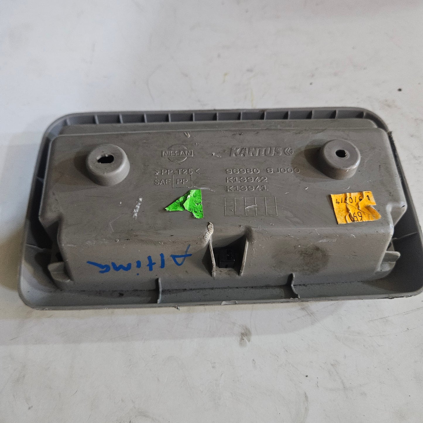 Guantera Consola Nissan Altima 2002 2006
