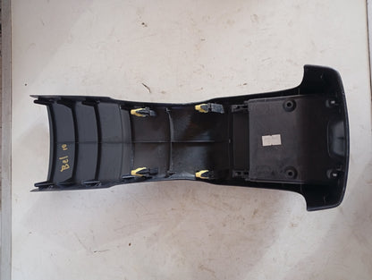 Consola Central Trasera Toyota Yaris Belta