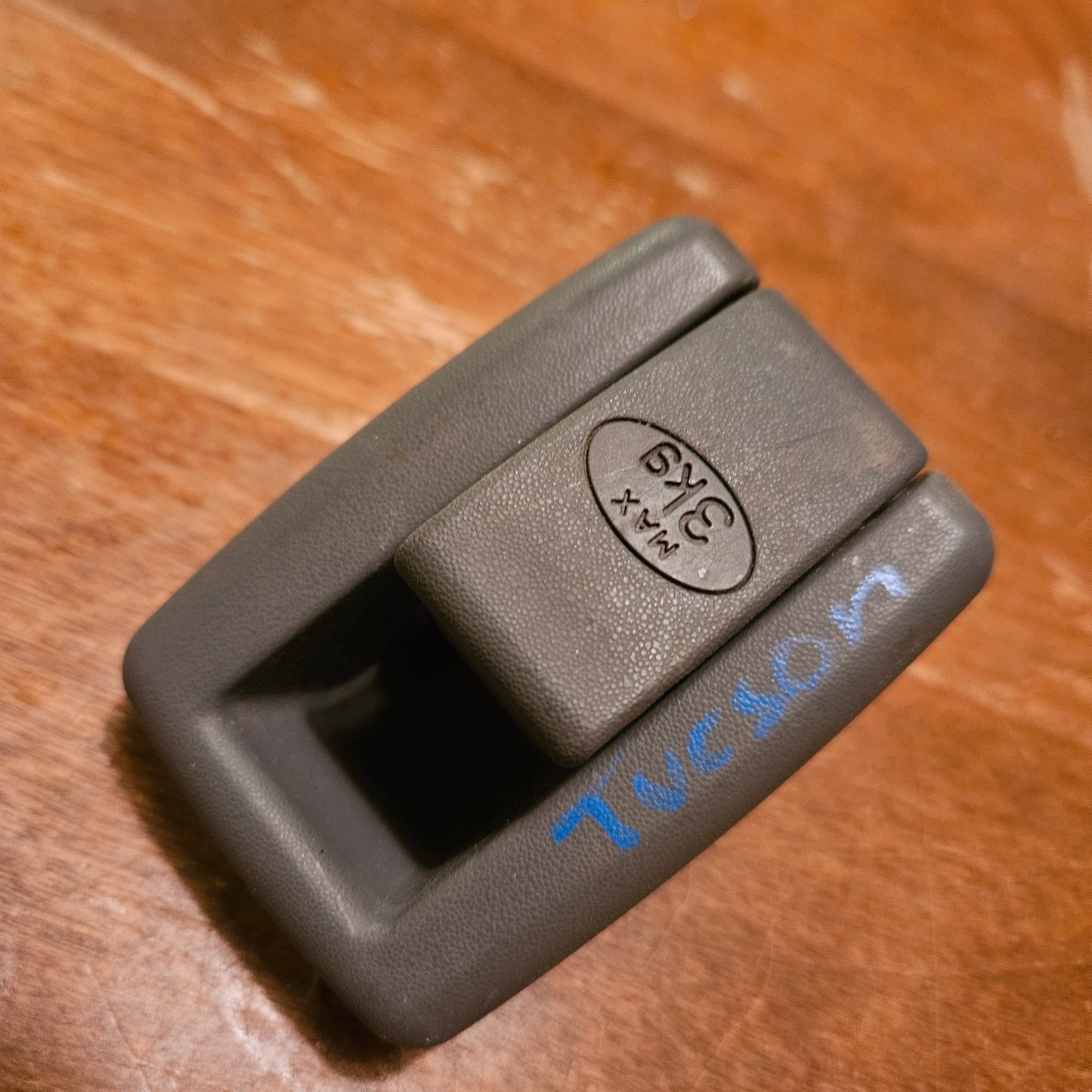 Gancho Asiento Trasero Hyundai Tucson 2005 2010