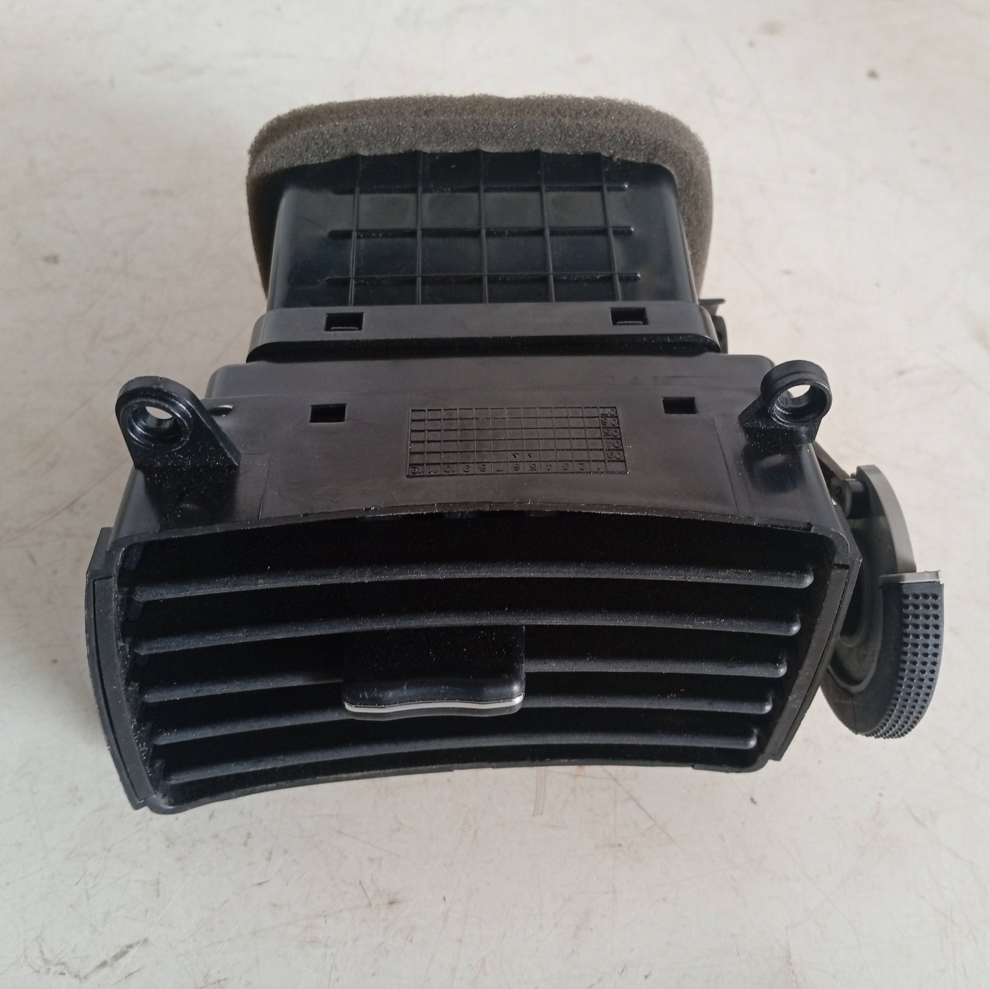 Rejilla Central Aire Hyundai Elantra 2003 2007