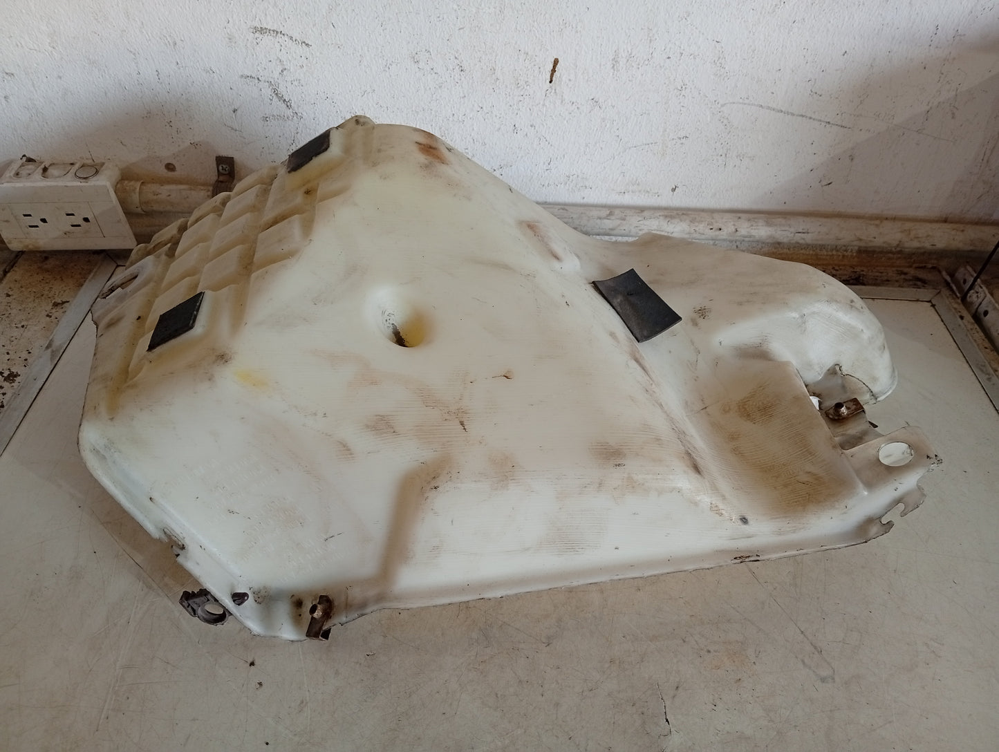 Envase Deposito Agua Limpiaparabrisas Chevrolet Trailblazer Envoy 2009