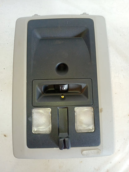 Lampara Techo Delantera Dodge Ram 2014