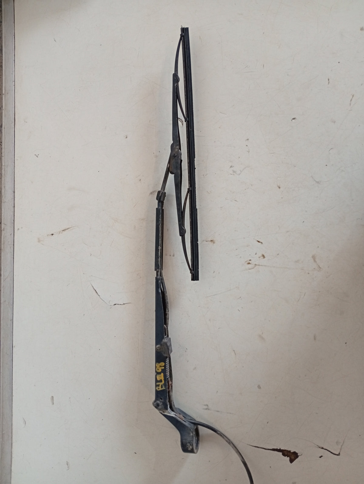 Brazo Limpia parabrisa Trasero Chevrolet Blazer 1998